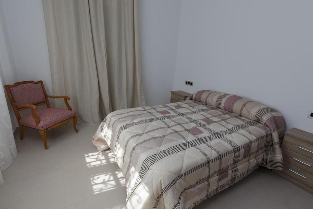 Apartamentos El-Hizan 劳约德安达拉克 外观 照片